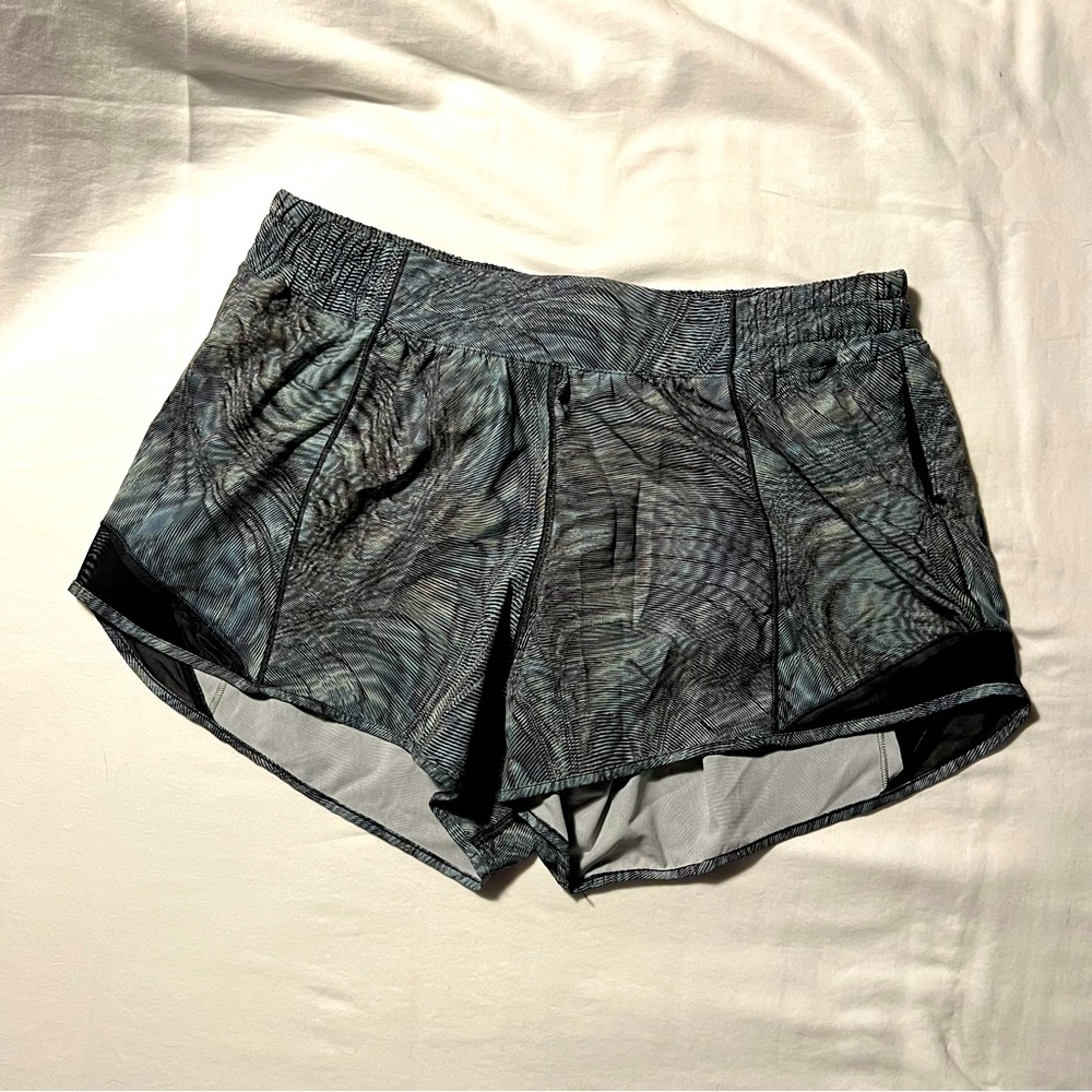 Lululemon Hotty Hot Short 4”